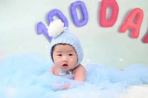 涉县宝宝喜欢搓脚